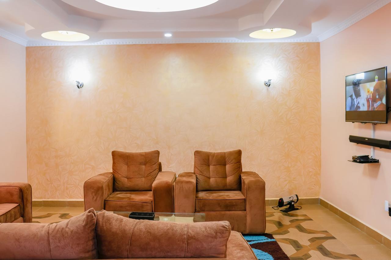 Nemadek Royal Park Apartment ไนโรบี ภายนอก รูปภาพ