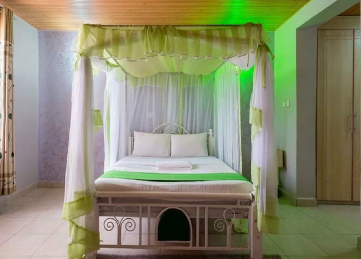 Nemadek Royal Park Apartment ไนโรบี ภายนอก รูปภาพ